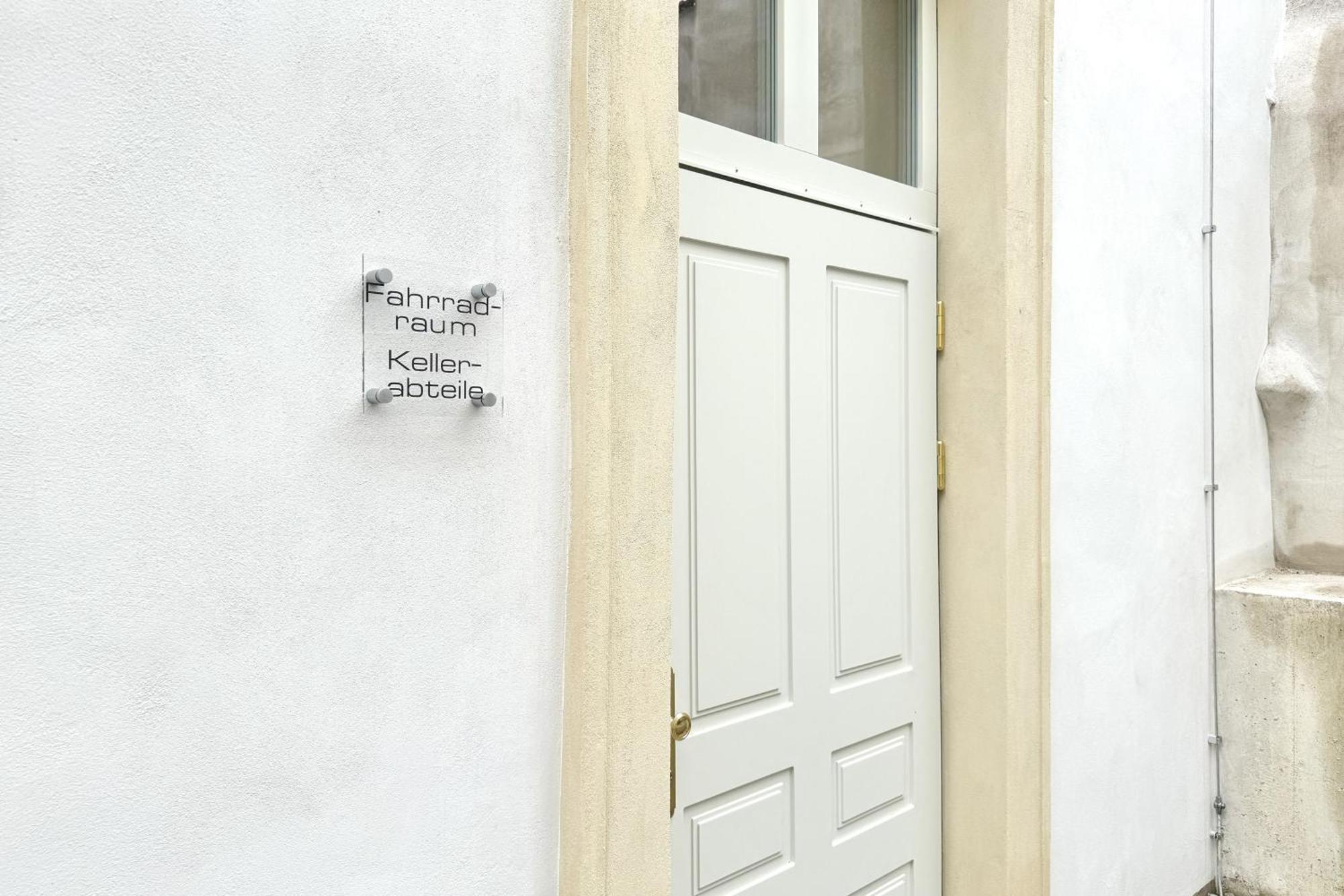 Modernes Studio Beim Domplatz Wiener Neustadt Luaran gambar